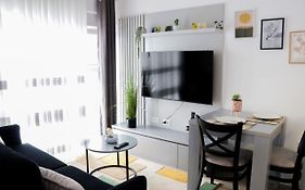 Comfy Studio At 'Mangalem21 Complex' Parking-Wifi-Ac-View